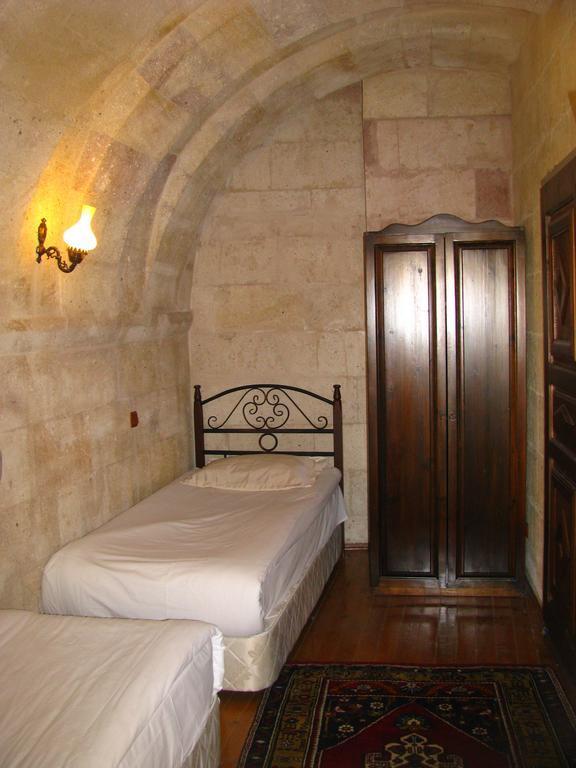 Nature Park Cave Hotel Гьореме Стая снимка