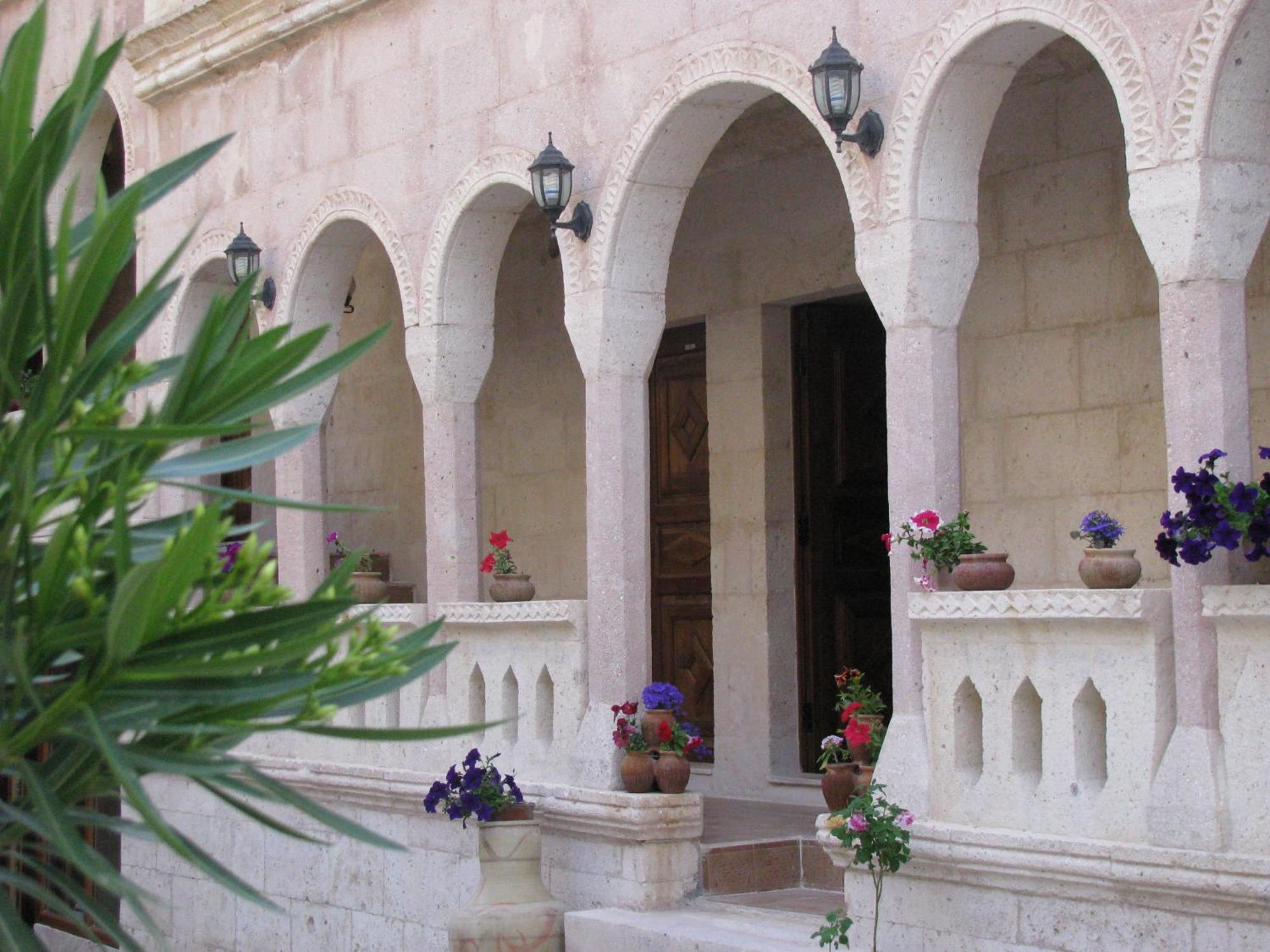 Nature Park Cave Hotel Гьореме Екстериор снимка