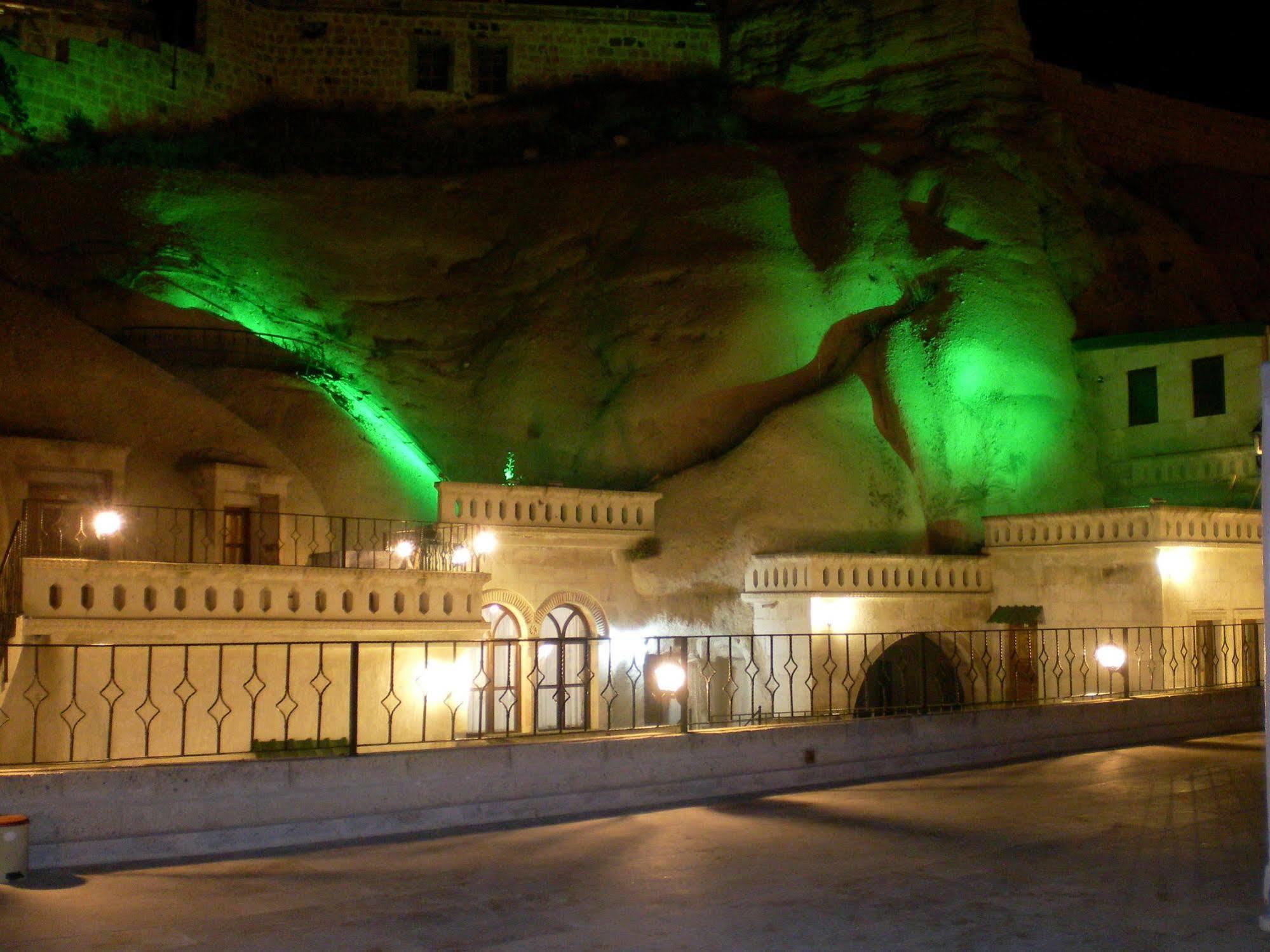 Nature Park Cave Hotel Гьореме Екстериор снимка
