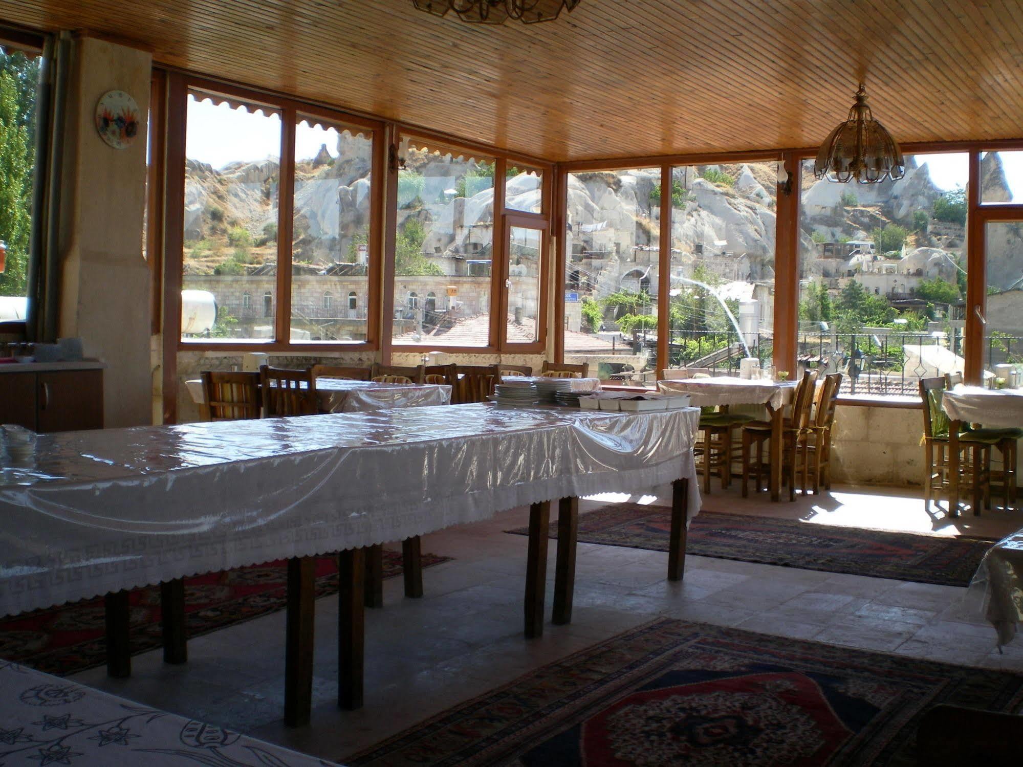 Nature Park Cave Hotel Гьореме Екстериор снимка